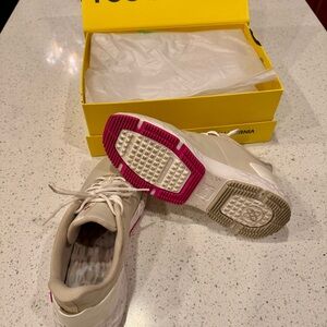 🏌️‍♀️🆕G Four 4️⃣ Women’s Golf Shoes 🏌️‍♀️G4️⃣🫶🏻 Practically New Worn Once